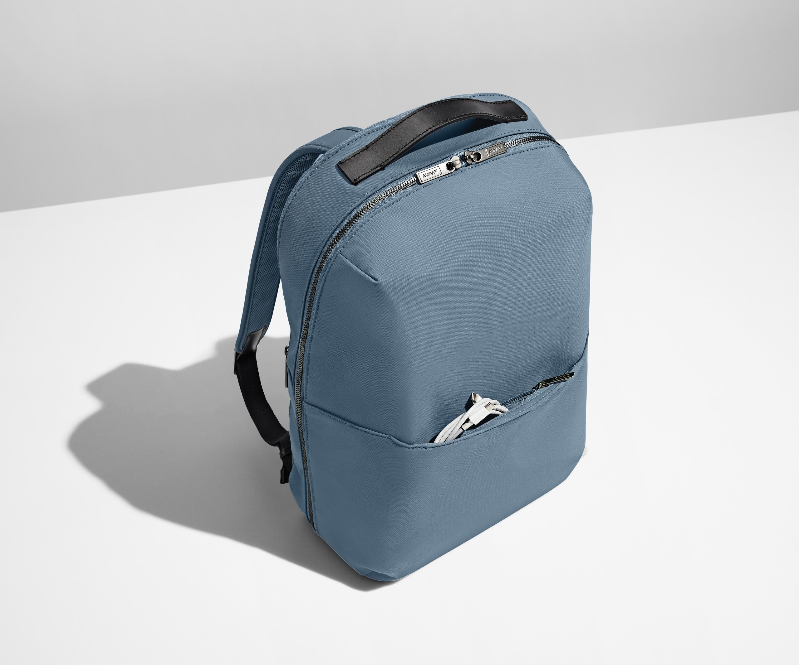 PDP_Backpack_Zip_Coast_02.jpg