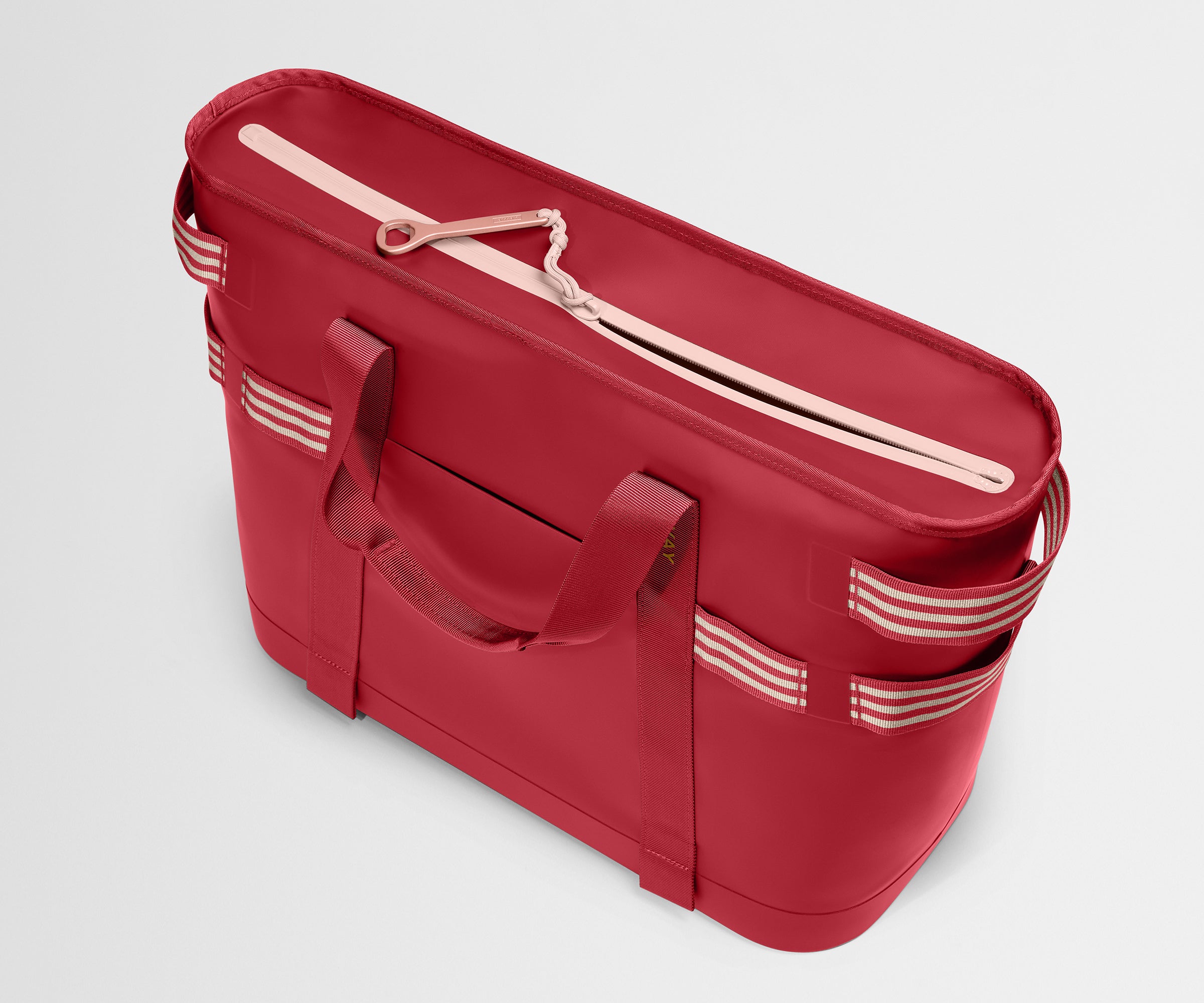 PDP_Beach_CoolerBag_Red_04.jpg
