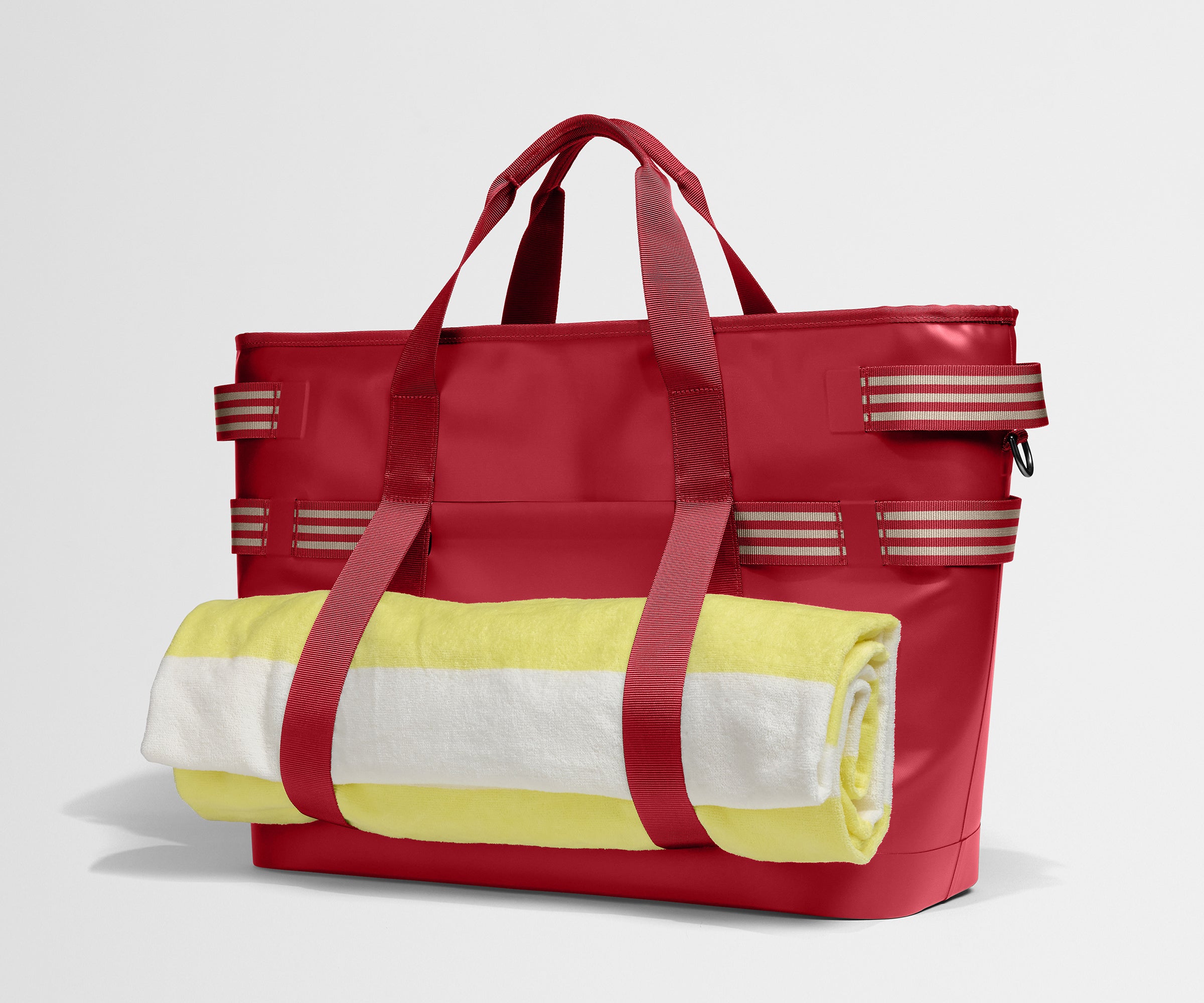 PDP_Beach_CoolerBag_Red_05.jpg