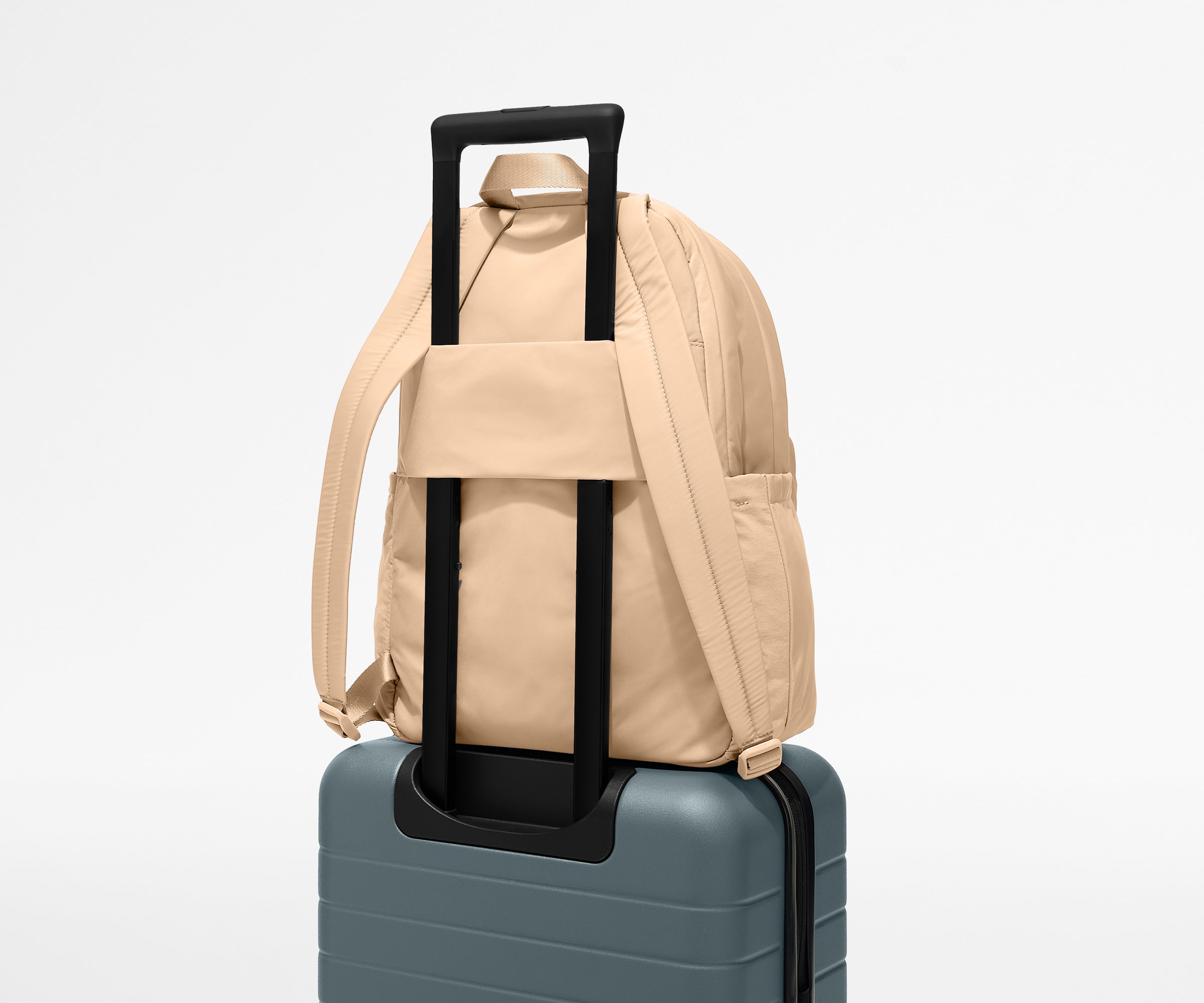 PDP_Featherlight_Backpack_Large_Camel_06.jpg