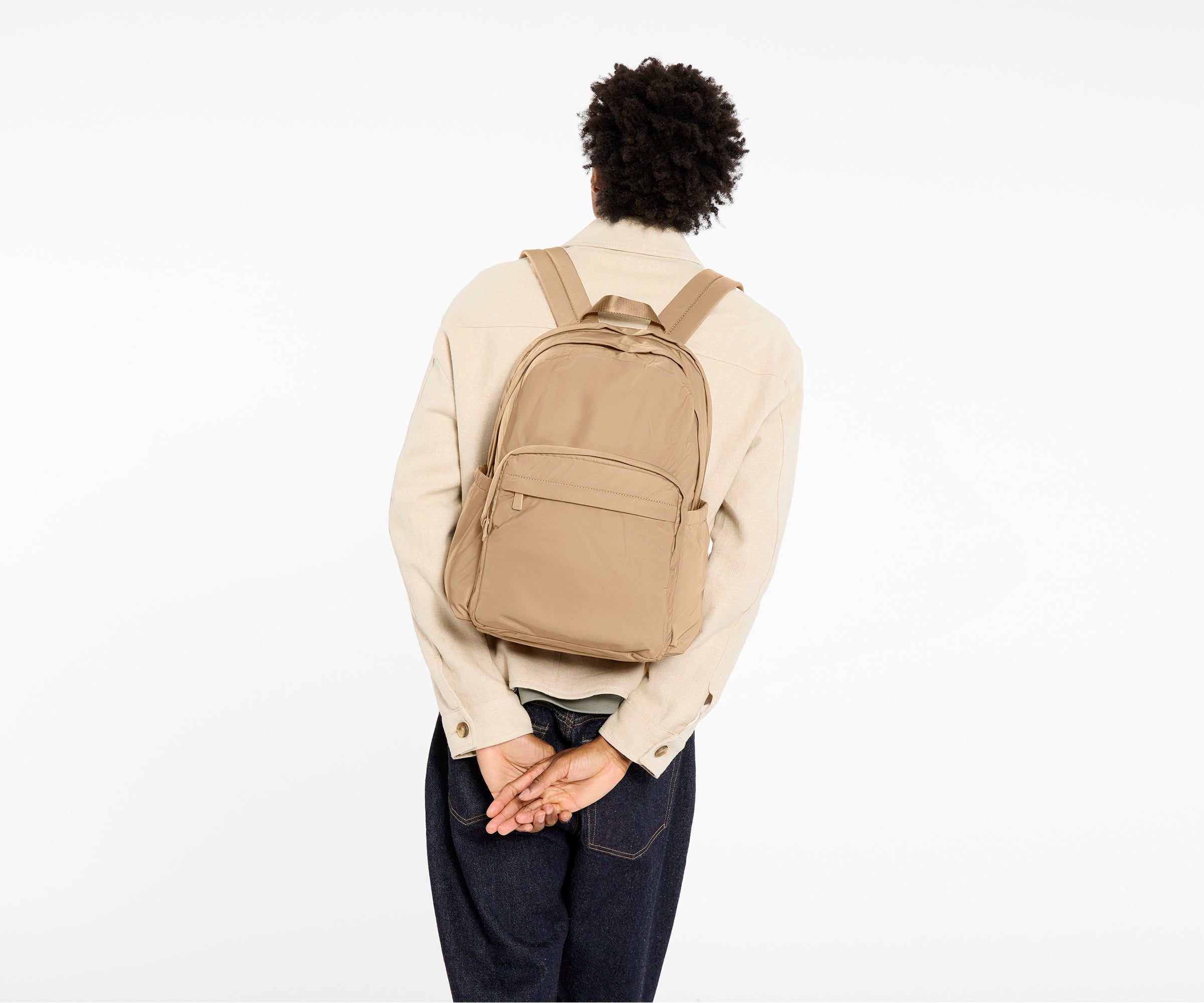 PDP_Featherlight_Backpack_Talent_Camel_03.jpg