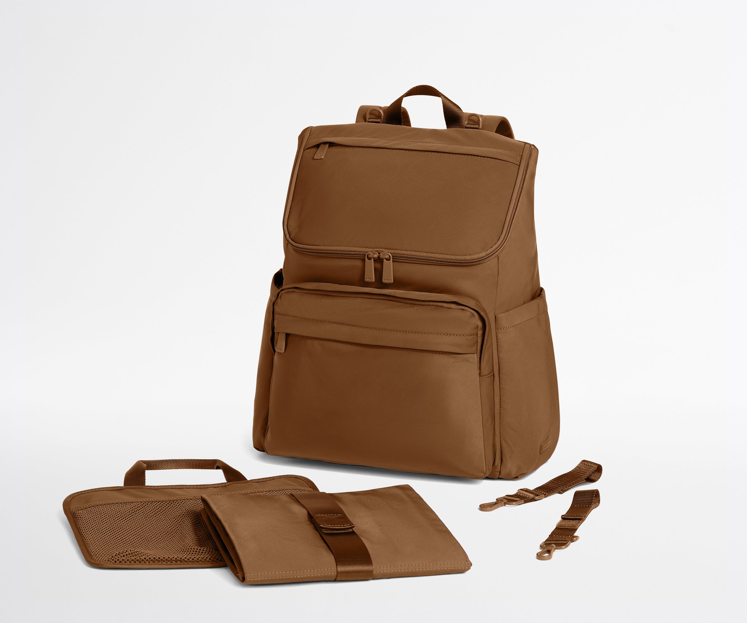 PDP_Featherlight_Diaper_Backpack_Amaro_03.jpg