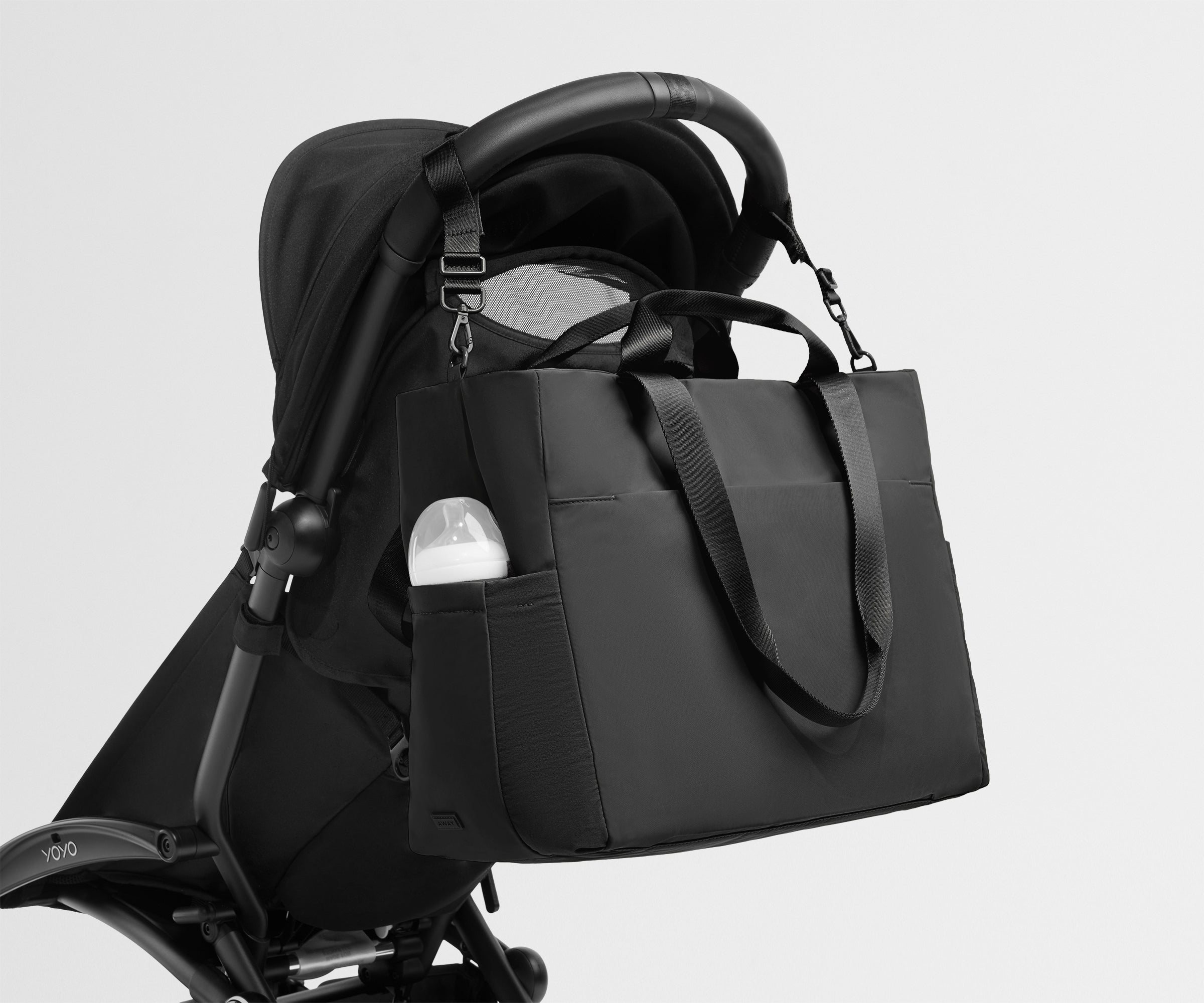 PDP_Featherlight_Diaper_Tote_Black_07.jpg
