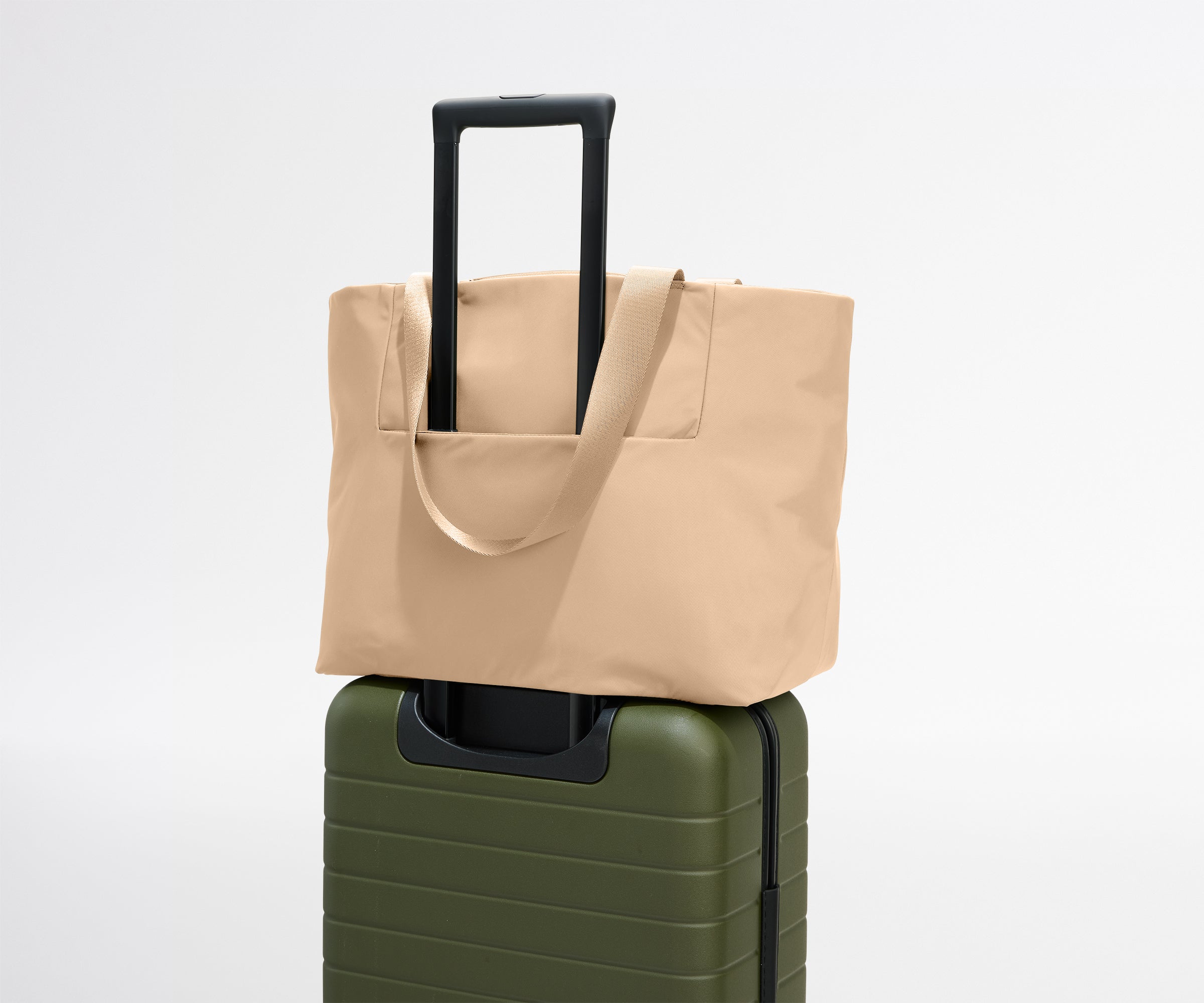 PDP_Featherlight_Tote_Camel_07.jpg