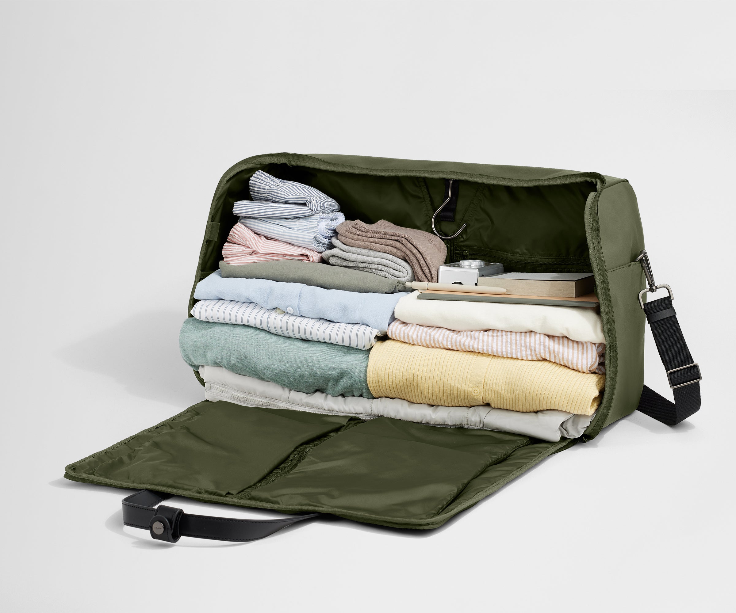 PDP_Garment_Duffle_Olive_04.jpg