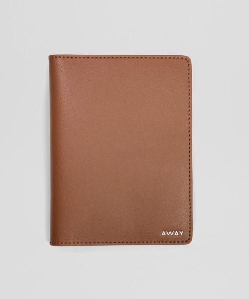 Passport Holder in Saddle Brown