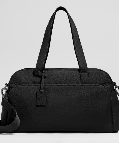 Leather Duffle in Jet Black