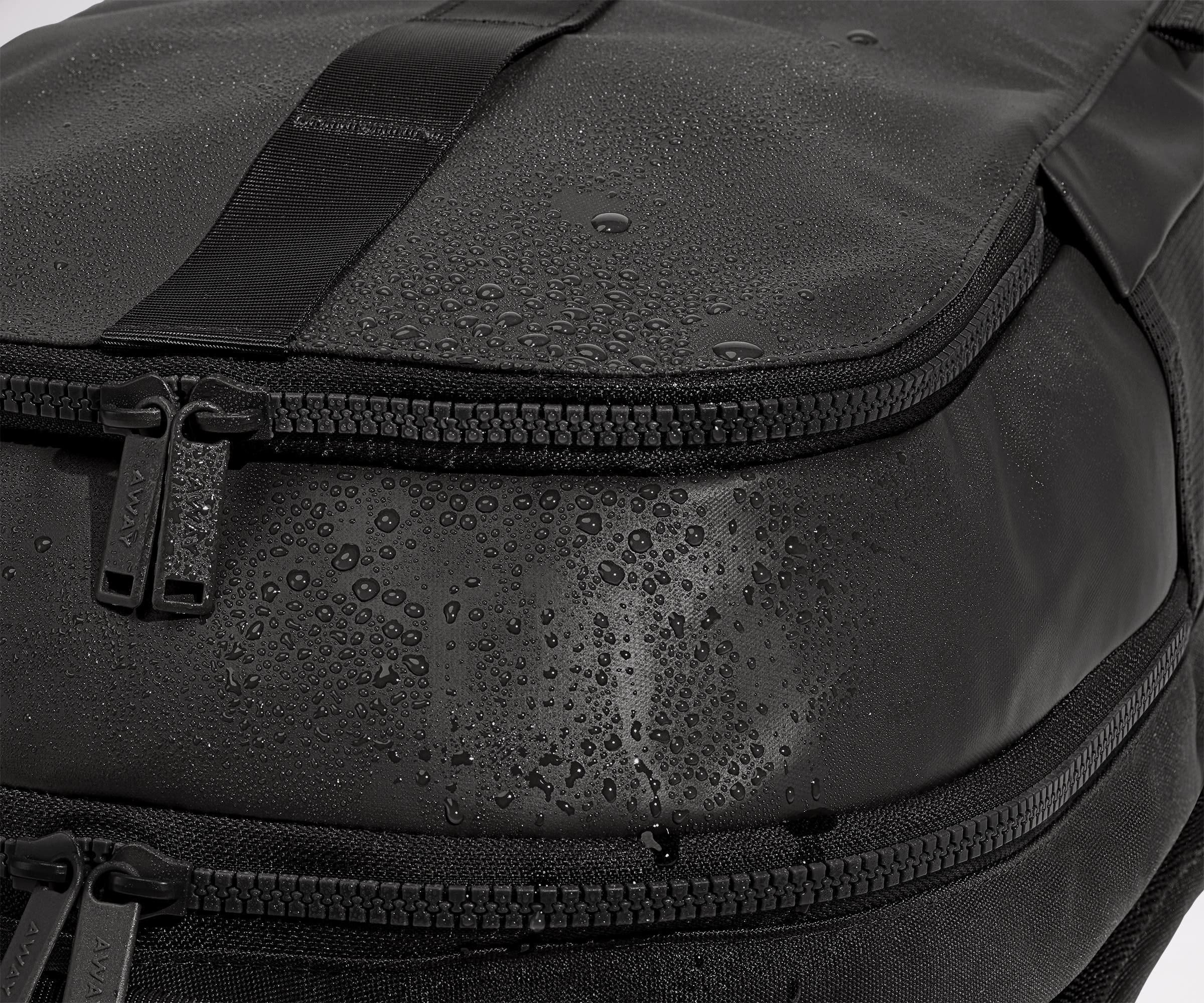 PDP_OutdoorBackpack26L_Black_WaterMaterial_59ef9145-7835-4202-b21c-c9d804c51f0a.jpg
