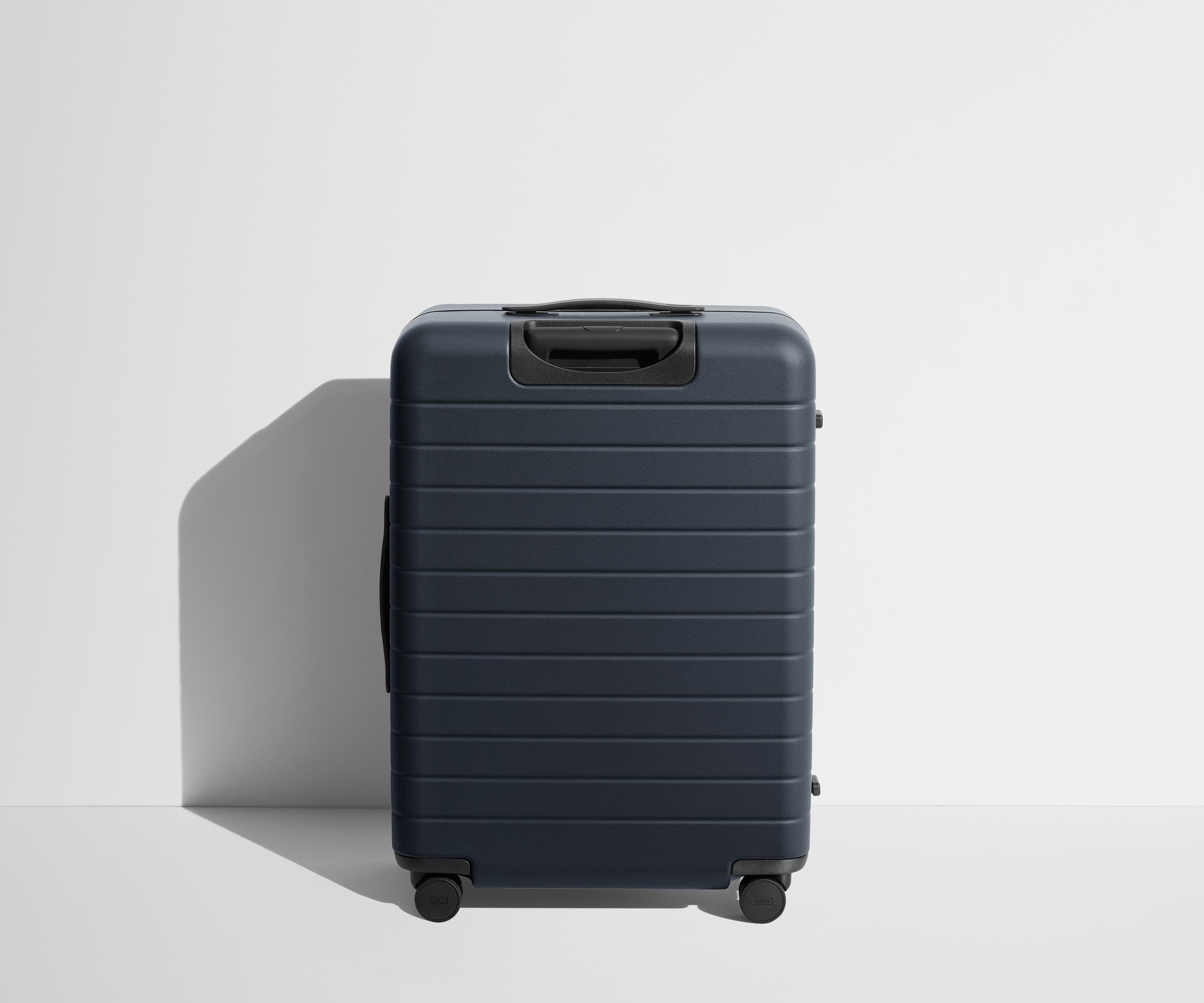 PDP_PC_Matte_Navy_Medium_03_48bc7284-b494-4182-9f25-c11d7162a862.jpg