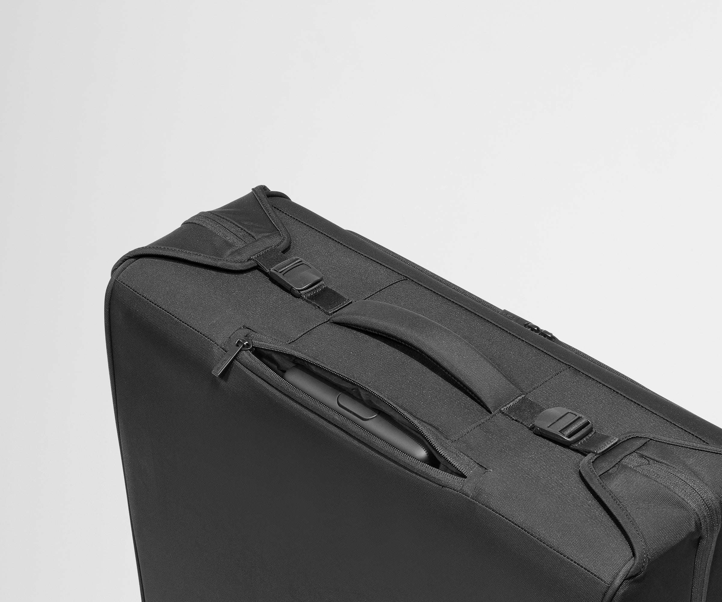 PDP_Softside_Roller_Black_07.jpg