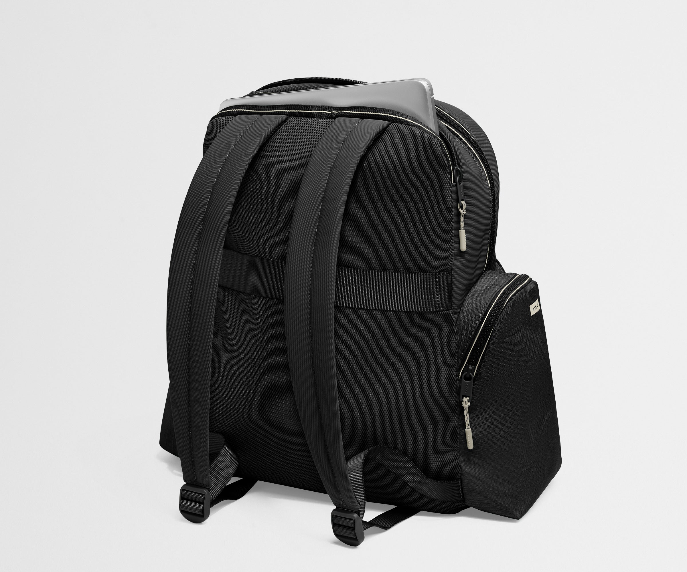 PDP_Sport_Backpack_Black_06.jpg