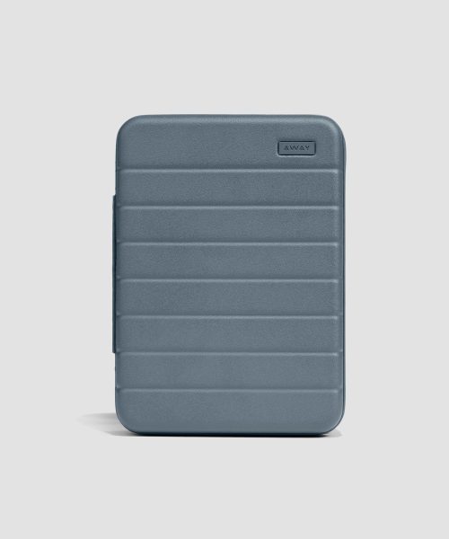 Medium Tech Case in Coast Blue