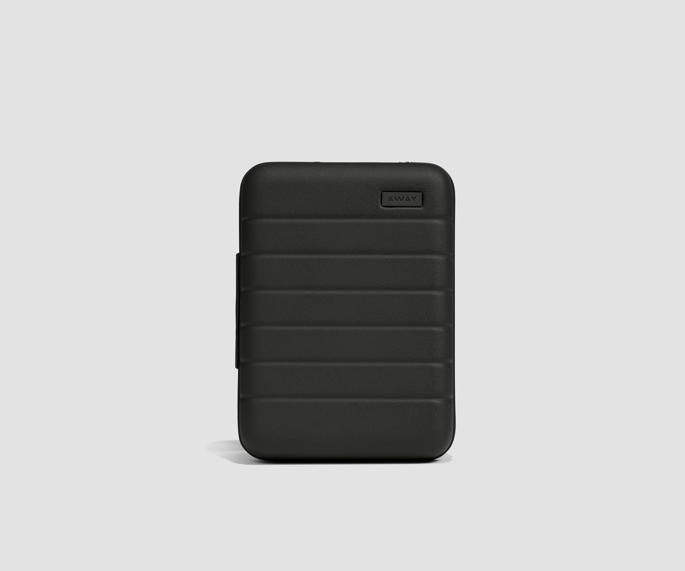 PDP_TechCase_Small_Black_01.jpg