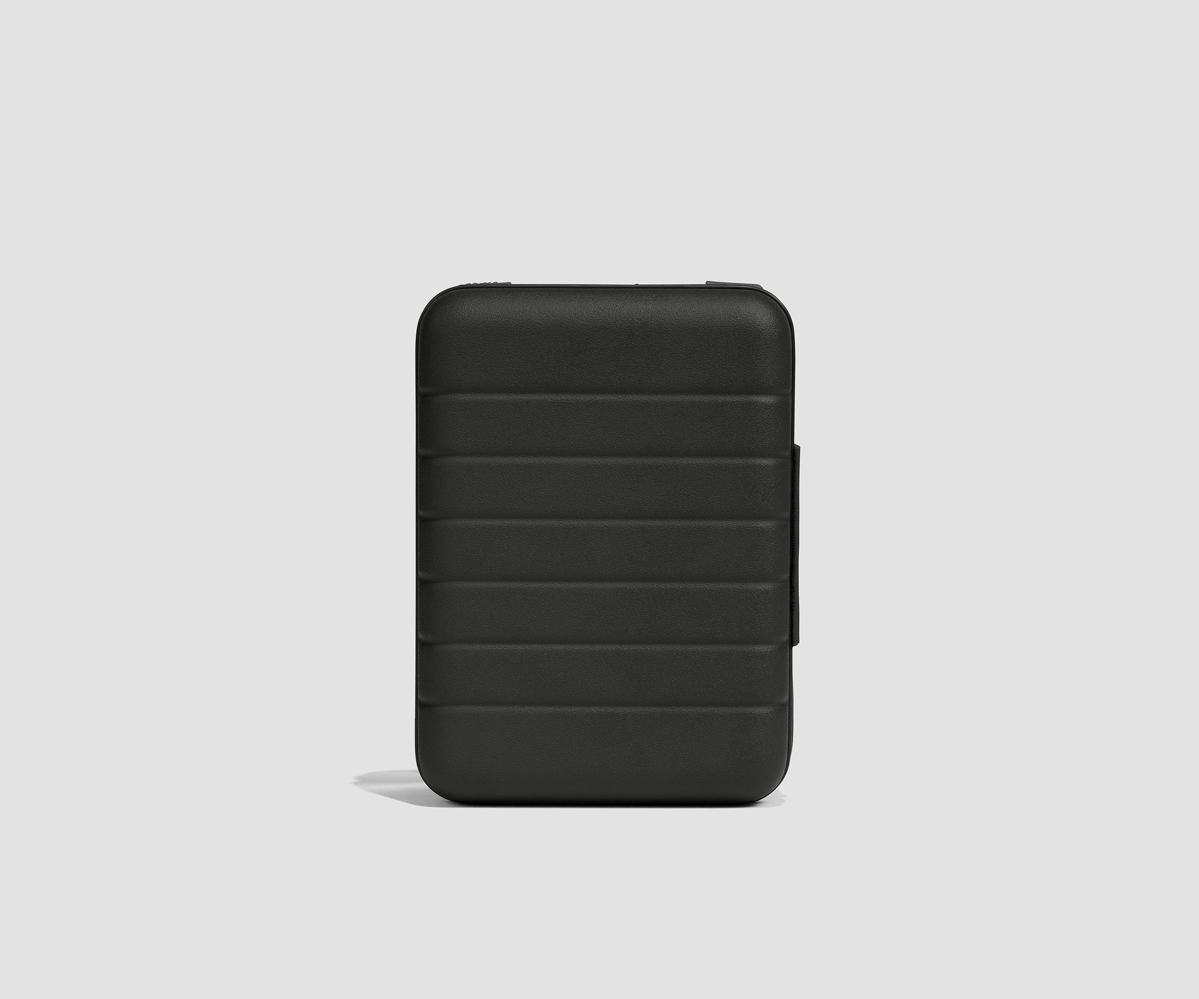 PDP_TechCase_Small_Black_03.jpg