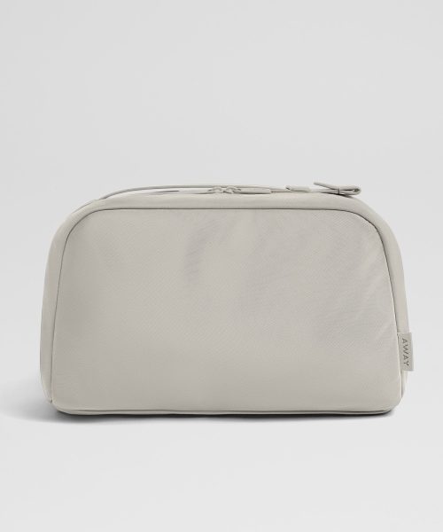 Large Toiletry Bag in Cloud Gray