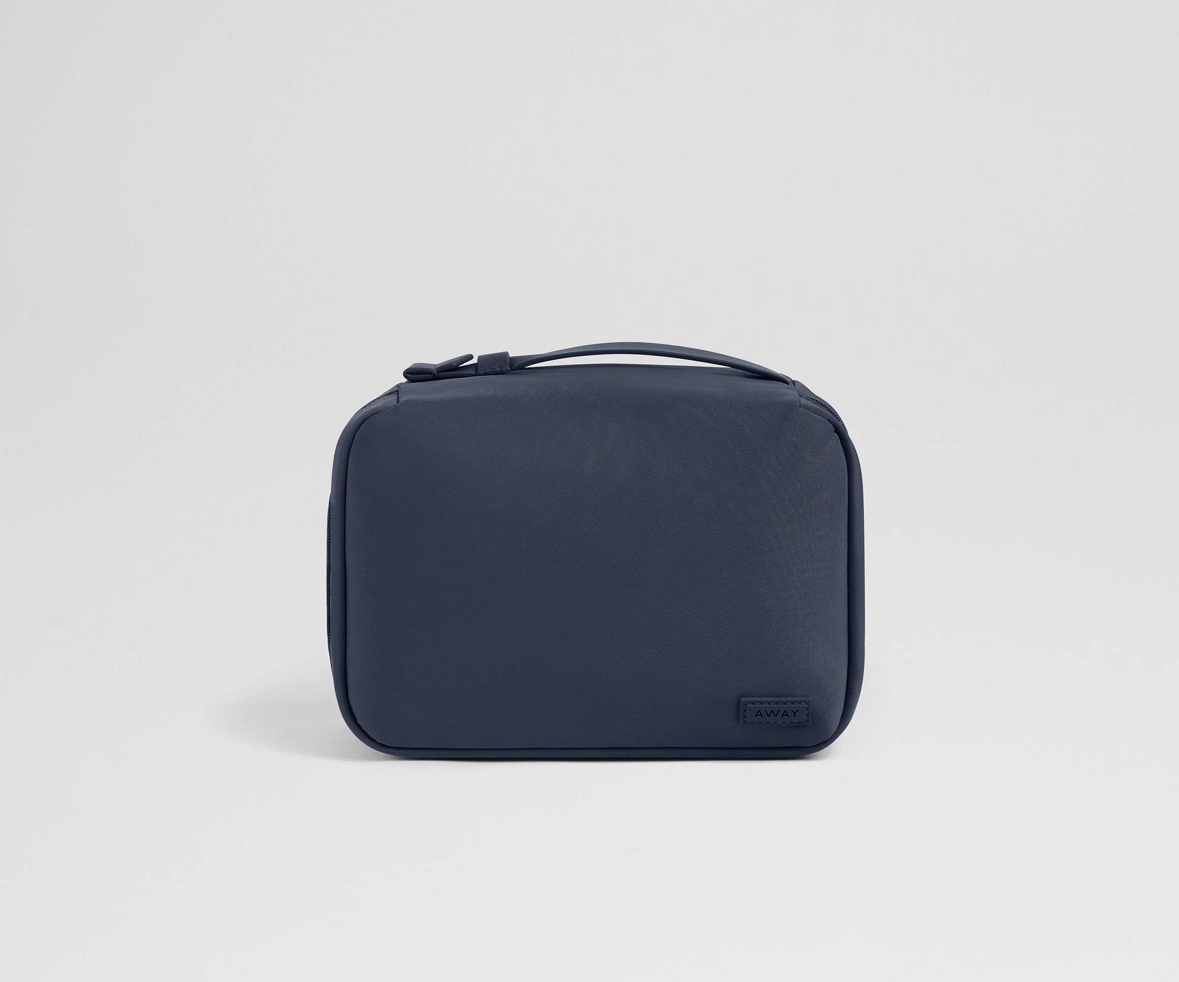 PDP_ToiletryBag_Small_Navy_01.jpg