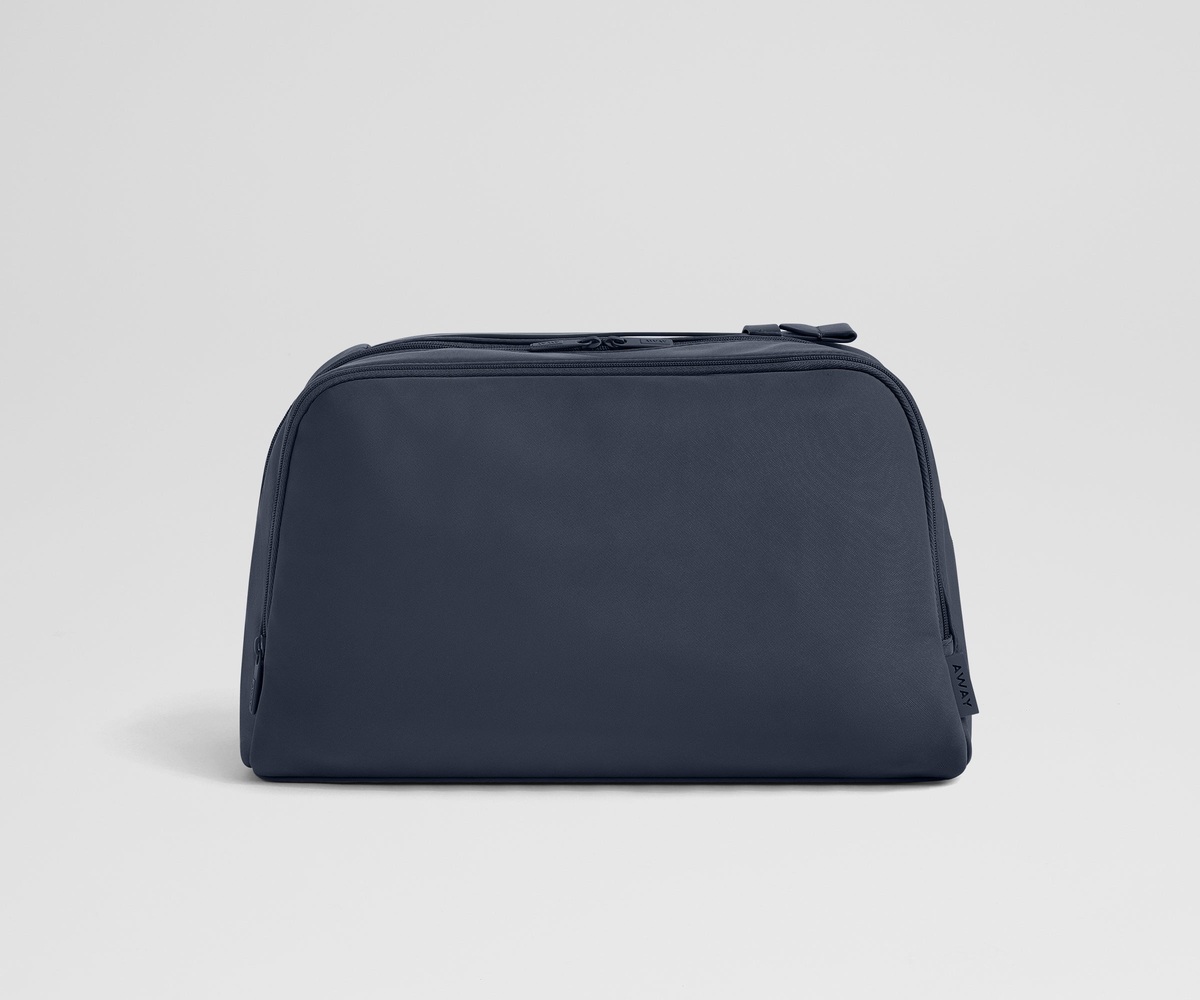 PDP_ToiletryBag_XL_Navy_01.jpg