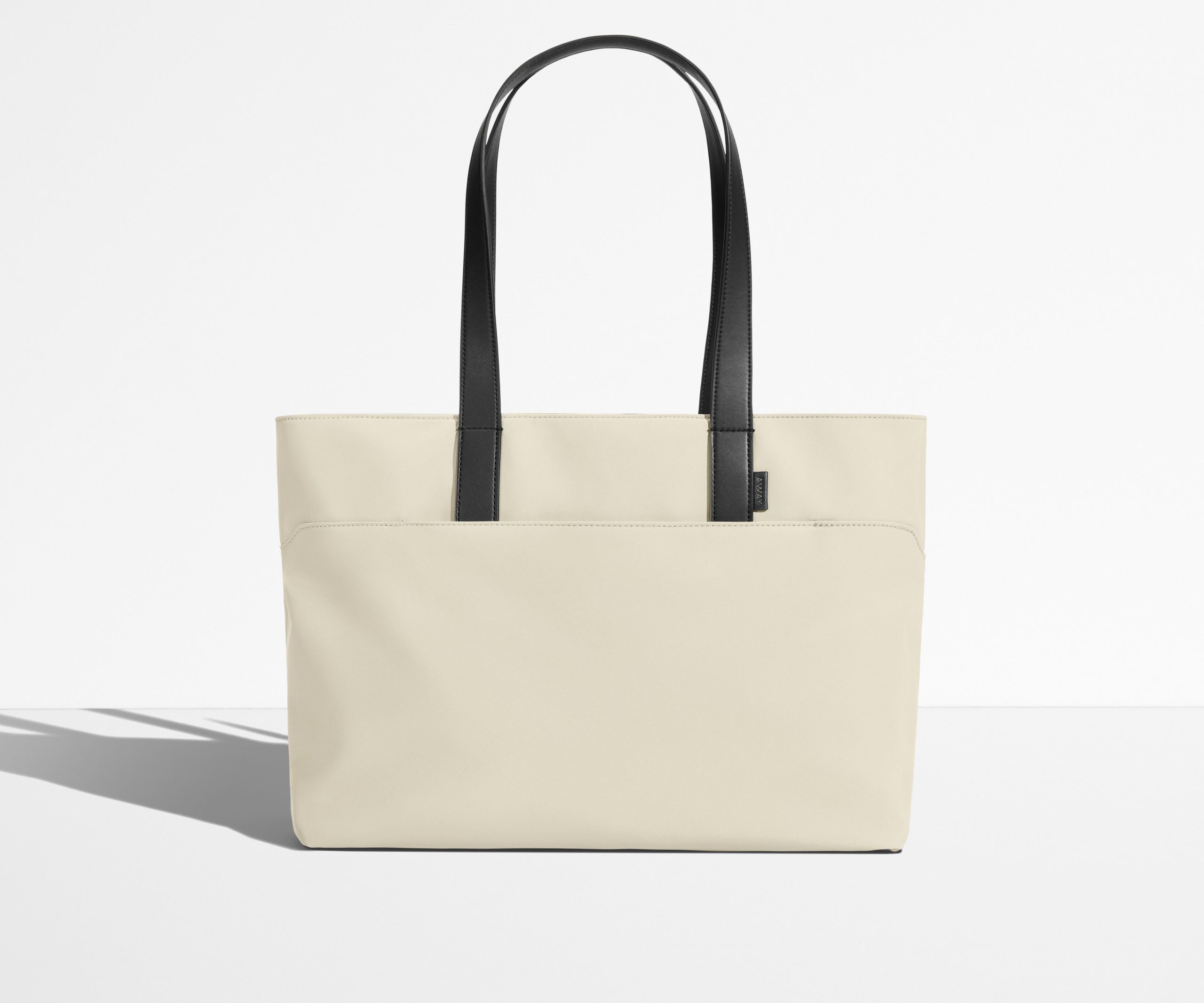 PDP_Tote_Salt_01_79b5b4a4-ed3b-495a-8cfb-5967c2a5232e.jpg