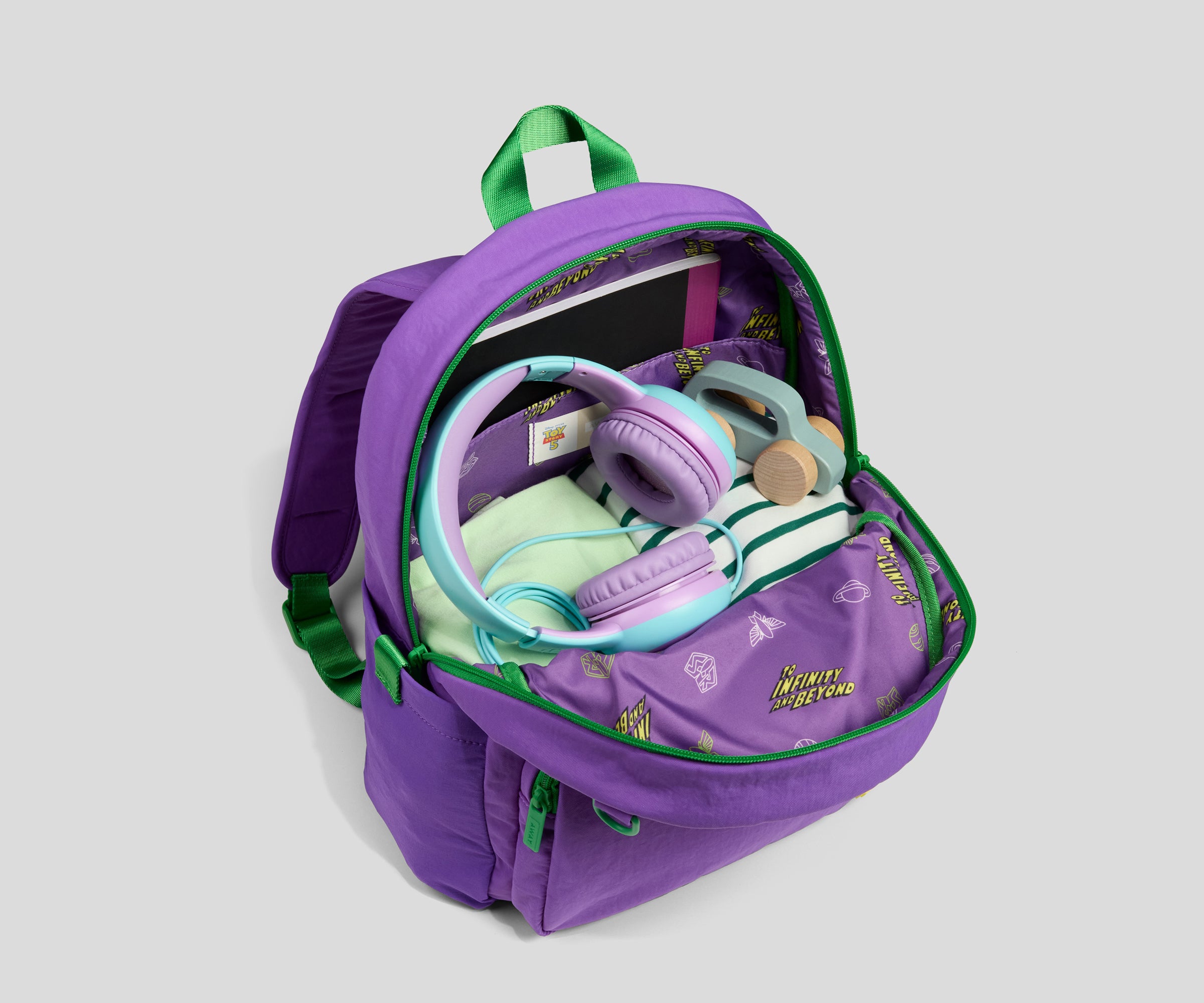 PDP_ToyStory_Backpack_Buzz_07.jpg