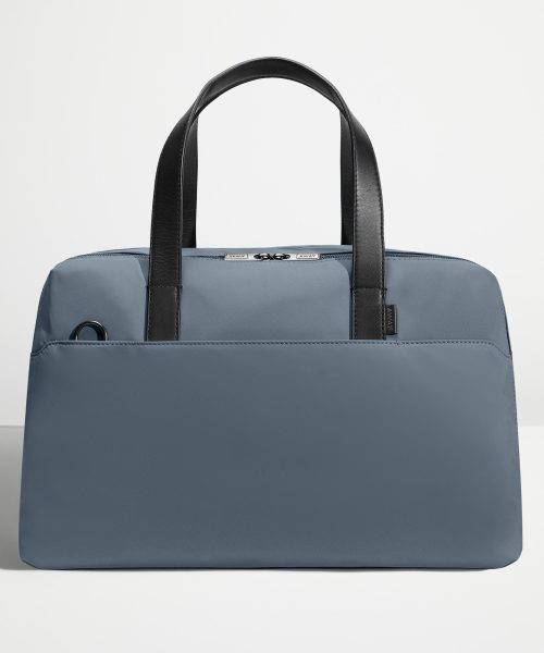 The Overnight Bag in Coast Blue